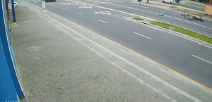 Vídeo mostra pancada em ciclista que morreu atropelado em via de Maceió