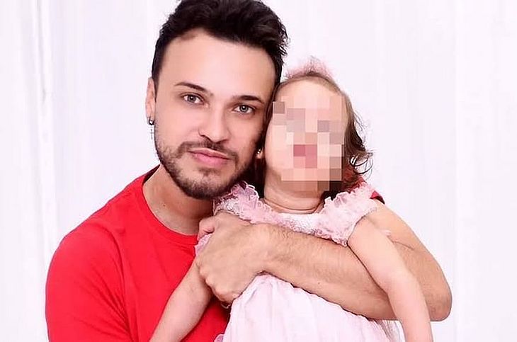 Influencer é preso por suspeita de desvio de doações e constrangimento