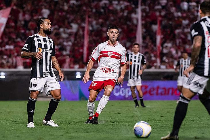 CRB empatou por 2 a 2 contra o Atlético-MG no jogo de ida