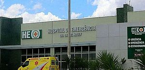 Estudante baleado em escola passa por cirurgia e se recupera em enfermaria de hospital