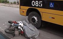 Motociclista morre em acidente com ônibus escolar, no Farol