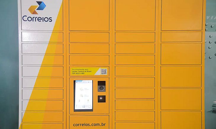 Os Correios irão instalar, a partir da próxima semana, dez armários inteligentes, chamados de lockers, para que os moradores de áreas alagadas ou inacessíveis do Rio Grande do Sul