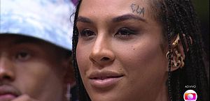 Linn da Quebrada explica tatuagem 'Ela' na testa: 'Quero ser tratada pelo pronome feminino'
