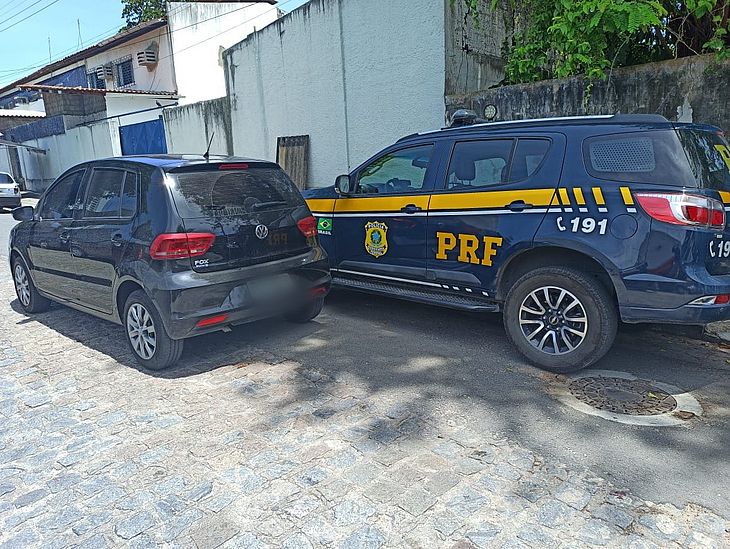 PRF em Alagoas prende homem com veículo adulterado