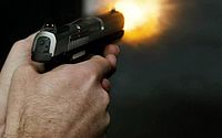 Homem sofre atentado a tiros na porta de casa, em Ipioca