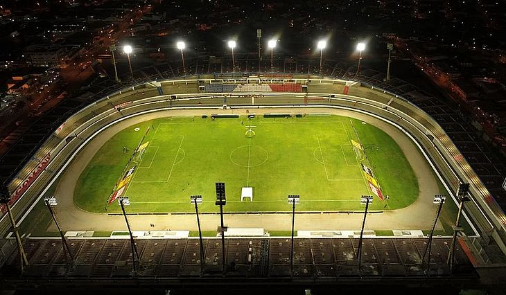Estádio Rei Pelé segue parcialmente interditado por força de decisão liminar