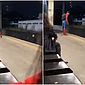 "Homem-Aranha" é atacado em metrô e joga passageiro nos trilhos; veja vídeo 