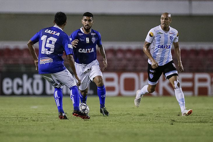 Jogador marujo foi eleito o melhor volante do Campeonato Alagoano 2018