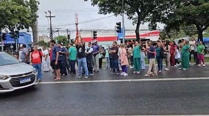 Essa é a segunda greve dos trabalhadores neste ano para cobrar as mesmas demandas.