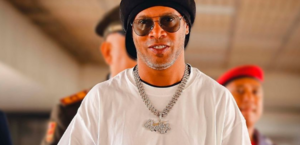Críticas de Ronaldinho em ação de marketing criam mal-estar na seleção