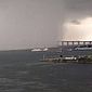 Tempestade 'devora' ponte Rio-Niterói e assusta moradores do Rio