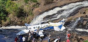 Três anos sem Marília Mendonça: o que sabemos sobre o acidente aéreo que matou cantora e mais 4