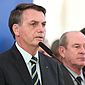 Bolsonaro sanciona LDO; veja previsão do salário mínimo para 2023