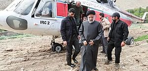Agência estatal do Irã pede orações após incidente com helicóptero que levava o presidente