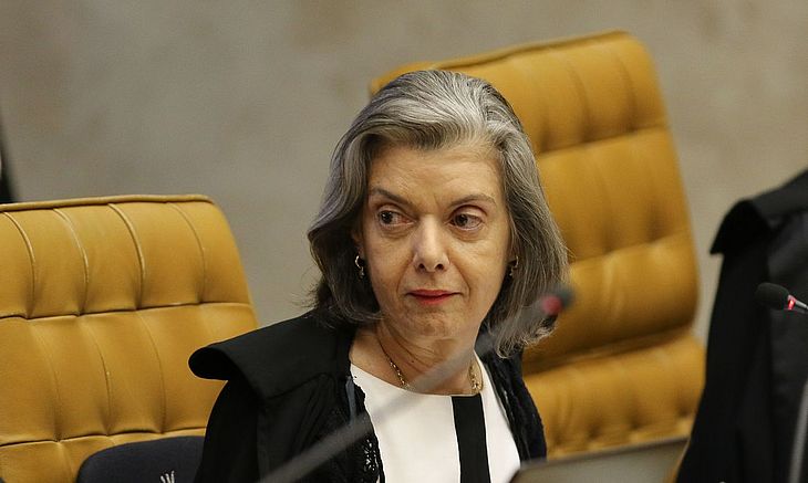 Cármen Lúcia disse que não há ocorrências significativas durante as eleições