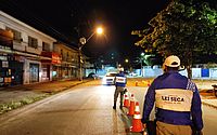 Motorista e motociclista são presos por embriaguez em blitz, na Ponta Verde