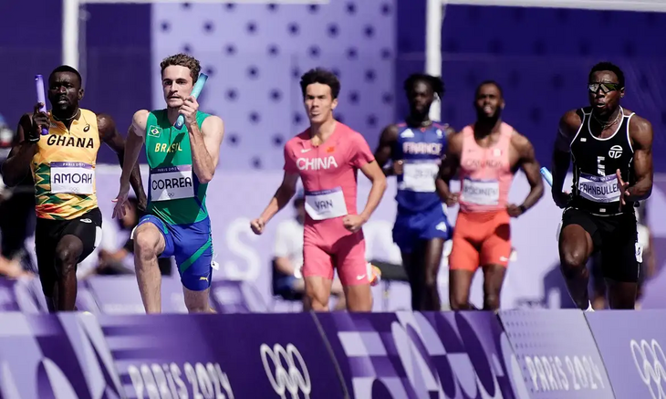 Às 15h35 desta quinta, país disputa medalha no lançamento de dardo