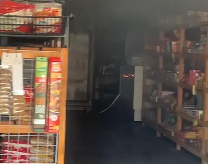 Incêndio atinge mercadinho em Marechal Deodoro