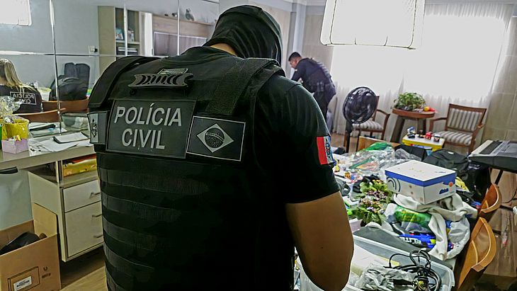 O suspeito vinha sendo monitorado pela Delegacia de Crimes Cibernéticos