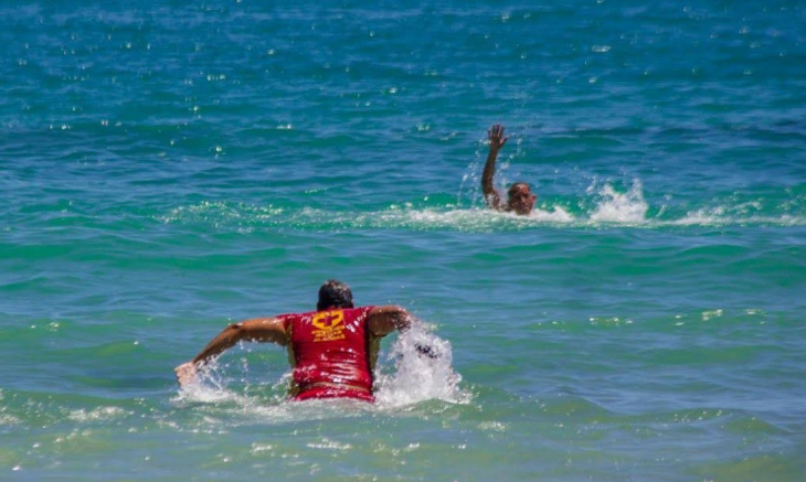 Vítimas, que são turistas de Pernambuco, foram resgatadas e liberados do local após atendimento