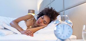 Como dormir rápido: 10 dicas para melhorar seu sono