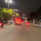 Vídeo: viatura do DMTT derruba motociclista durante escolta de ministra em Maceió