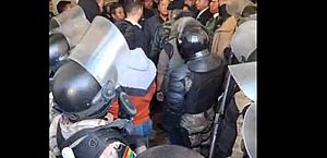 Militares tentam dar golpe de Estado na Bolívia e tomam praça sede da Presidência; veja imagens 