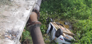 Veículo sobra na pista e cai da ponte sobre o Rio Mundaú; cinco ficam feridos