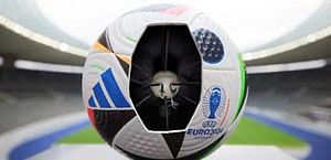 Bola ‘inteligente’: saiba como tecnologia deve ajudar arbitragem na Eurocopa