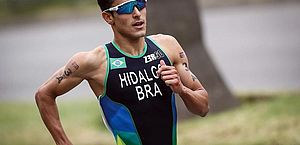Hidalgo fica perto de medalha e tem melhor resultado do Brasil no triatlo
